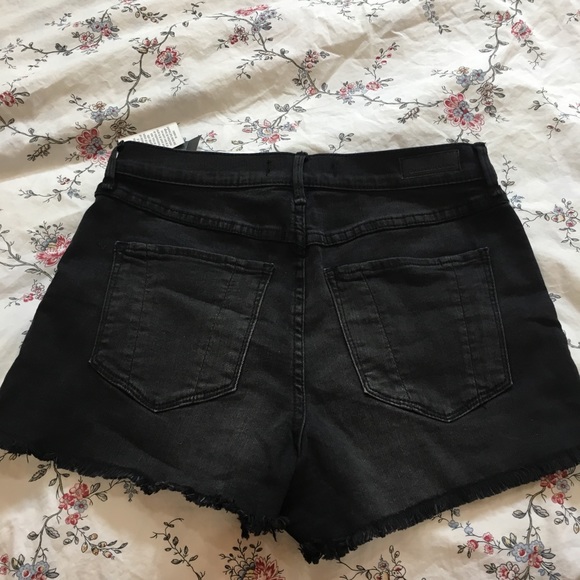 Abercrombie high waisted shorts - Picture 2 of 3